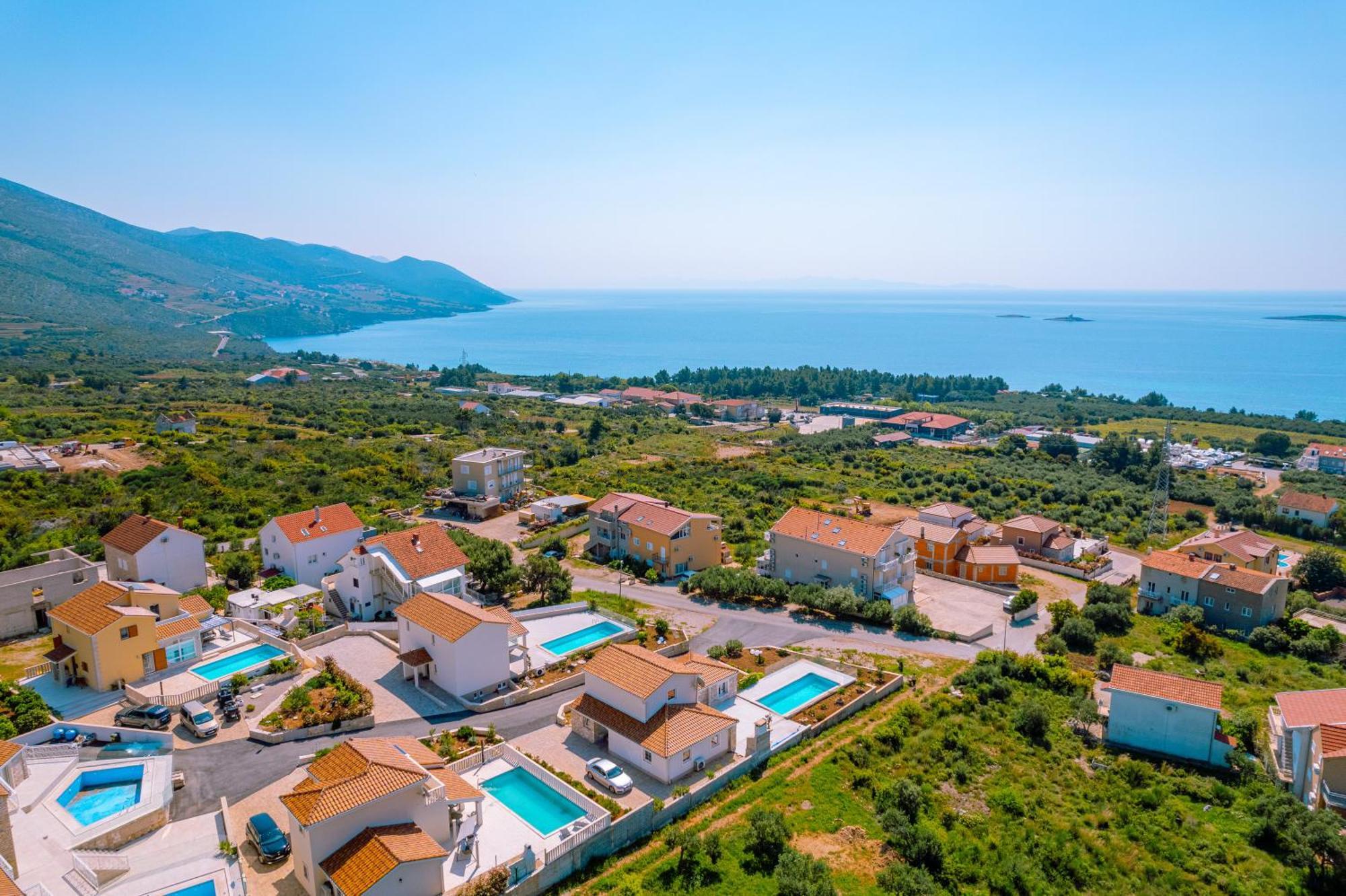 Bohemica With Private Heated Pool Villa Orebic